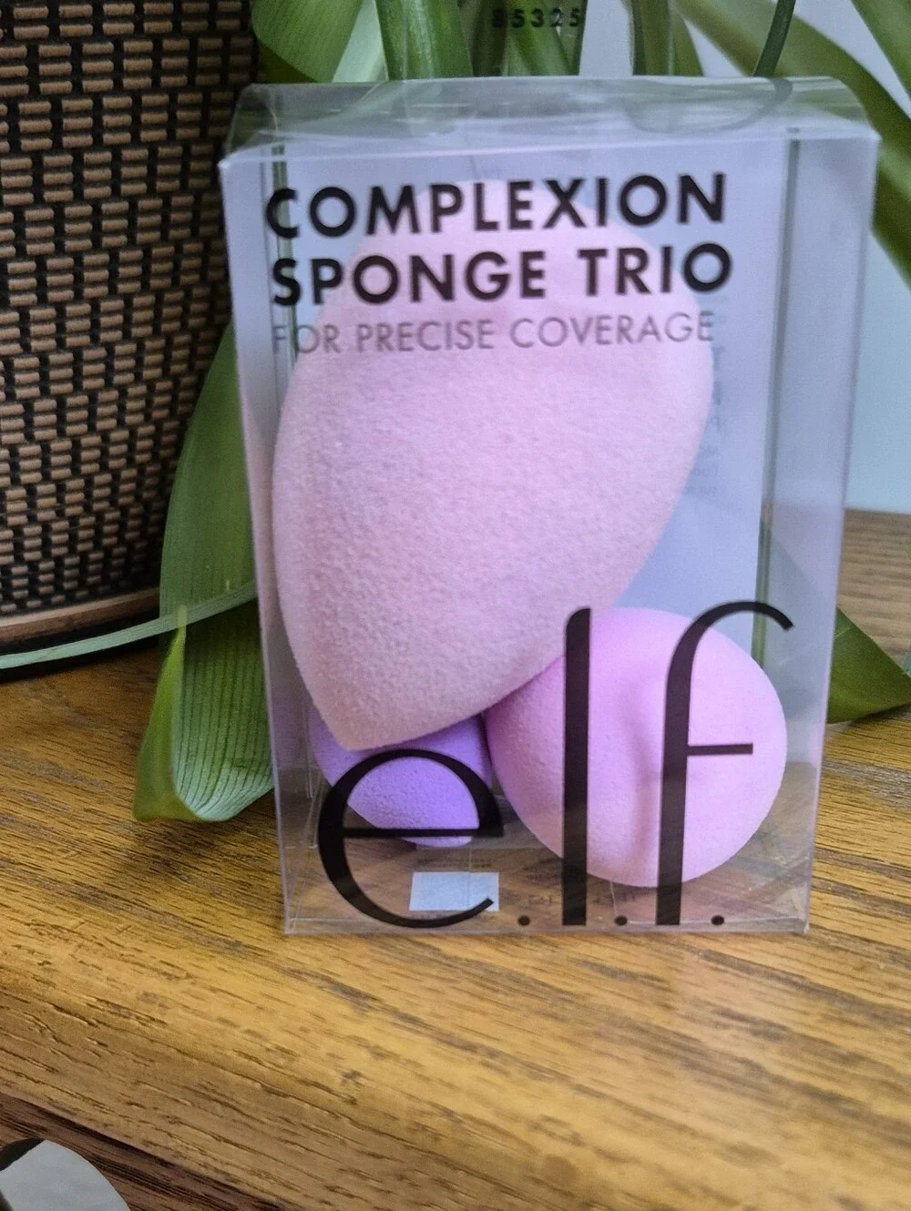e.l.f. Complexion Sponge Trio - Pink & Lavender. Precise Coverage. NEW IN BOX